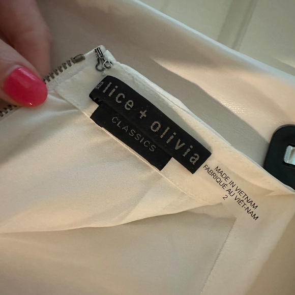 Alice + Olivia Maeve Vegan Leather Slip Skirt Sz 2 Off-White - slightly stained - Picture 7 of 16